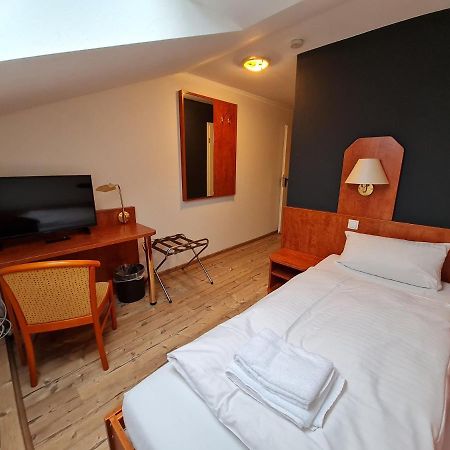 Gasthaus Frorup Hotel Oeversee Luaran gambar